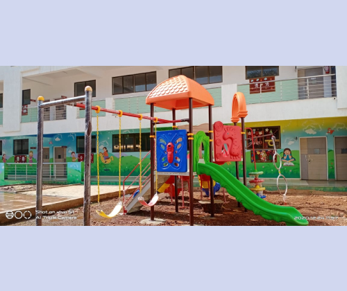 Kids Outdoor Multiplay Equipment In Gumla